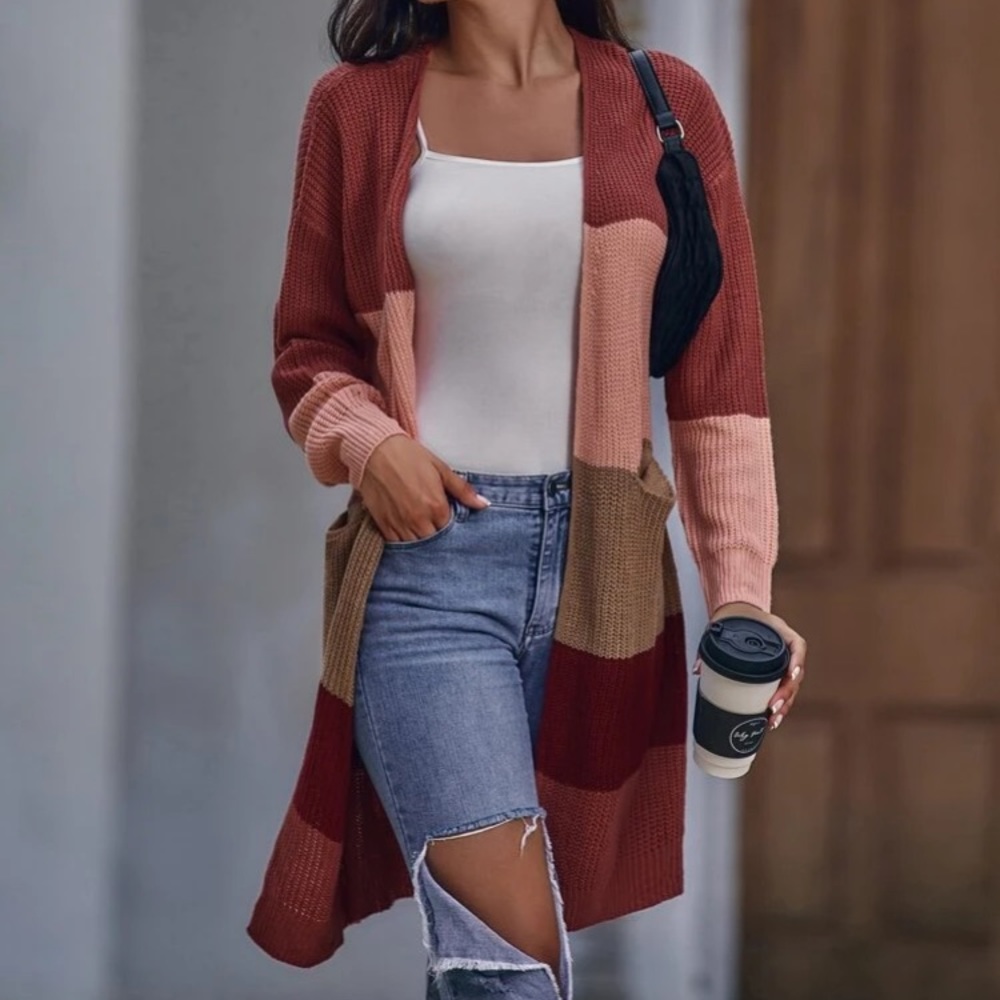 🆕LAST ONE!🛍 Mulberry Wine Colorblock Cardigan - Picture 5 of 5